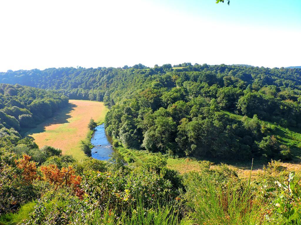 Gesnes-le-Gandelin Gite Dans Les Alpes Mancelles מראה חיצוני תמונה